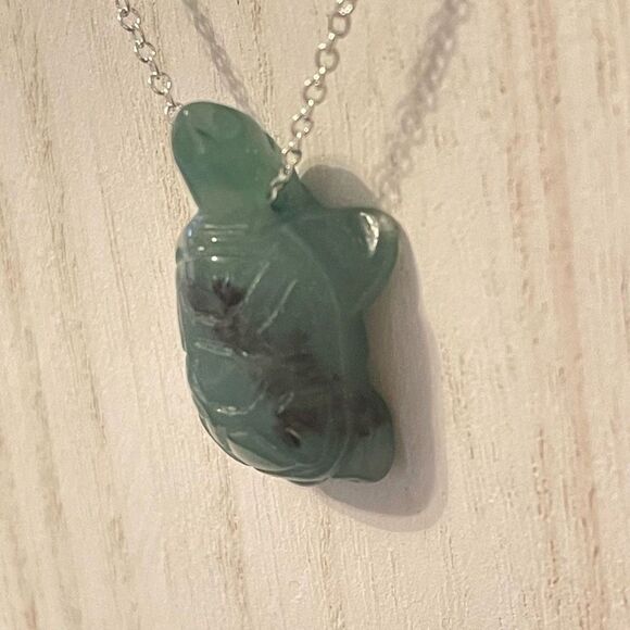 Turtle necklace green aventurine tortoise silver plated 18” NEW handmade - Picture 2 of 12
